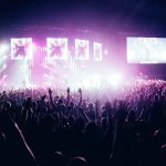 O Retorno do Ícone: O Mundo, a História e o Furacão em Copacabana